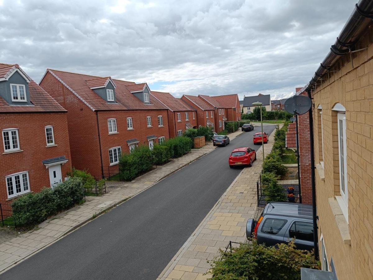 Holiday home 3 Bedroom Townhouse Near Village Bicester