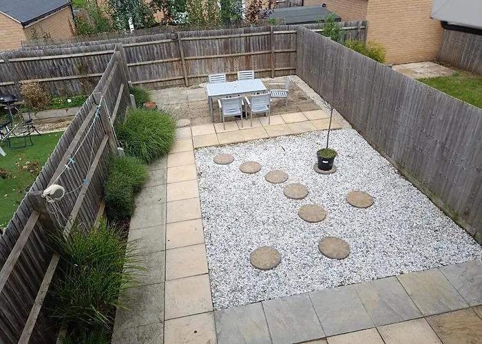 3 Bedroom Townhouse Near Bicester Village